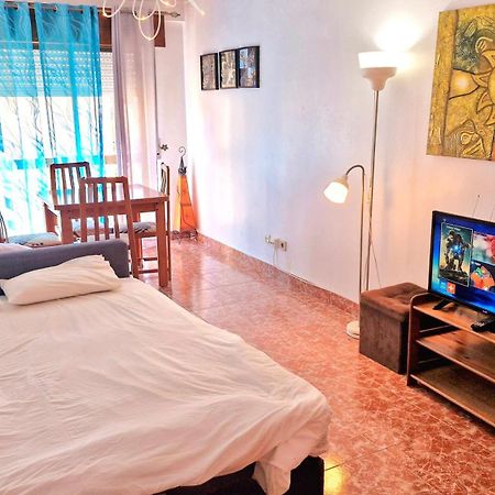 Enjoy Lisbon Cascais Sintra 1200 Metres To Metro Blue Line Sintra Rail Line Free Parking Apartment Amadora Luaran gambar