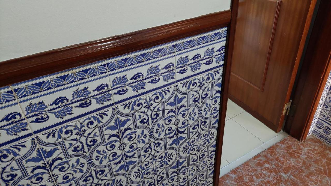 Enjoy Lisbon Cascais Sintra 1200 Metres To Metro Blue Line Sintra Rail Line Free Parking Apartment Amadora Luaran gambar