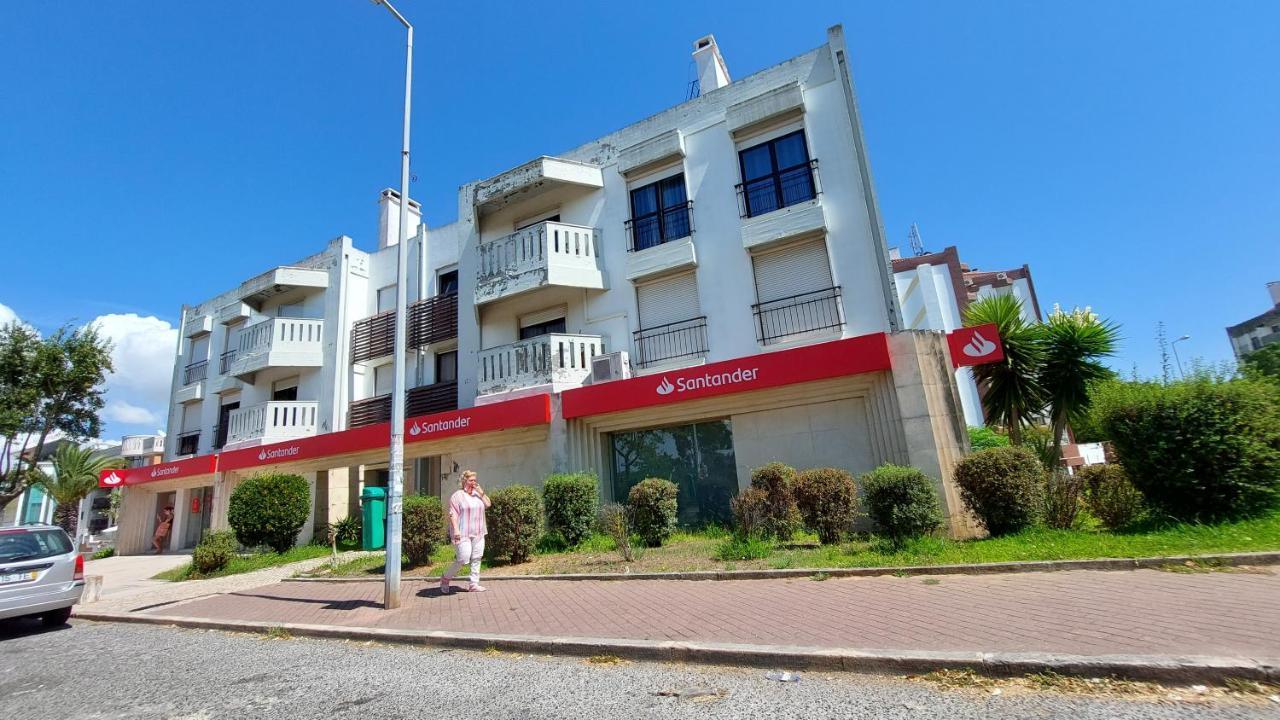 Enjoy Lisbon Cascais Sintra 1200 Metres To Metro Blue Line Sintra Rail Line Free Parking Apartment Amadora Luaran gambar