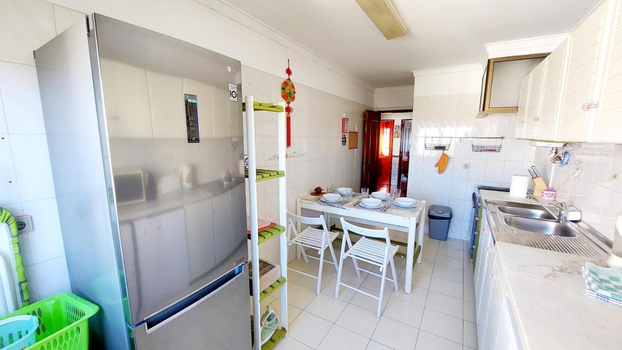 Enjoy Lisbon Cascais Sintra 1200 Metres To Metro Blue Line Sintra Rail Line Free Parking Apartment Amadora Luaran gambar