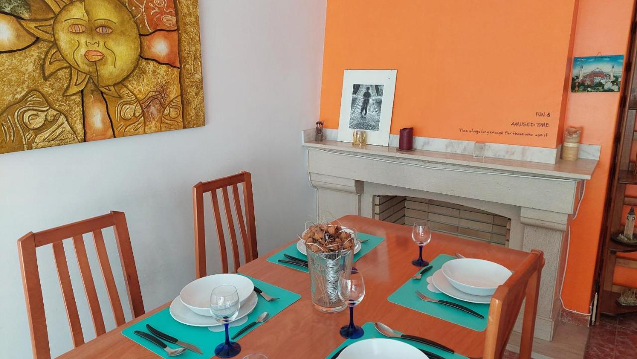 Enjoy Lisbon Cascais Sintra 1200 Metres To Metro Blue Line Sintra Rail Line Free Parking Apartment Amadora Luaran gambar