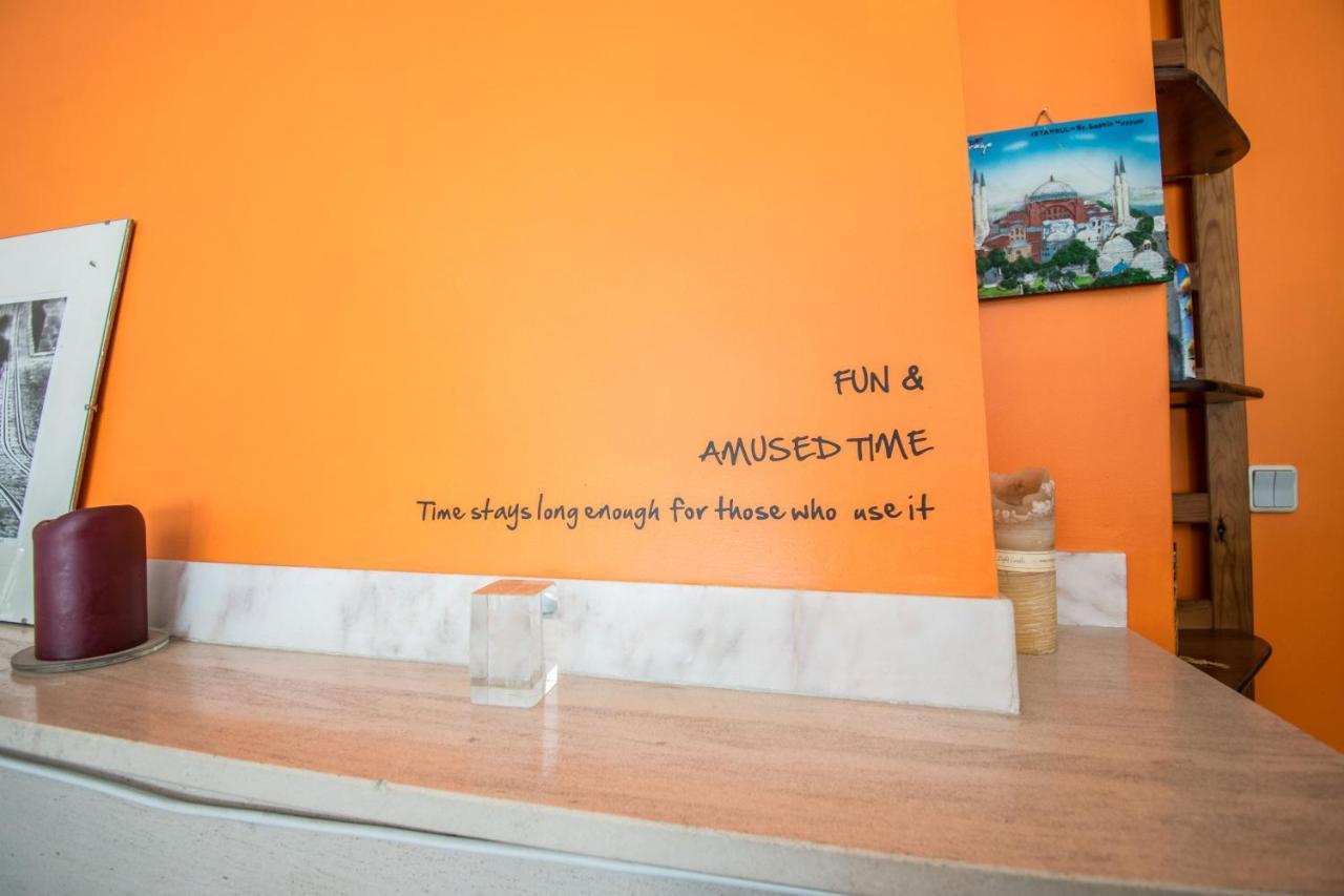 Enjoy Lisbon Cascais Sintra 1200 Metres To Metro Blue Line Sintra Rail Line Free Parking Apartment Amadora Luaran gambar