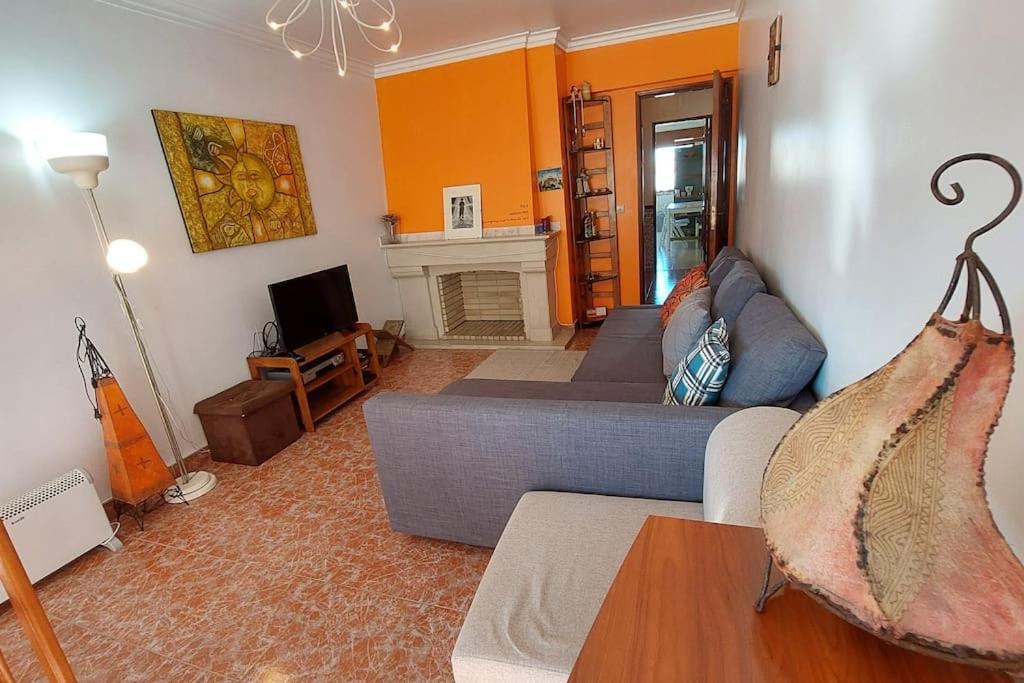 Enjoy Lisbon Cascais Sintra 1200 Metres To Metro Blue Line Sintra Rail Line Free Parking Apartment Amadora Luaran gambar